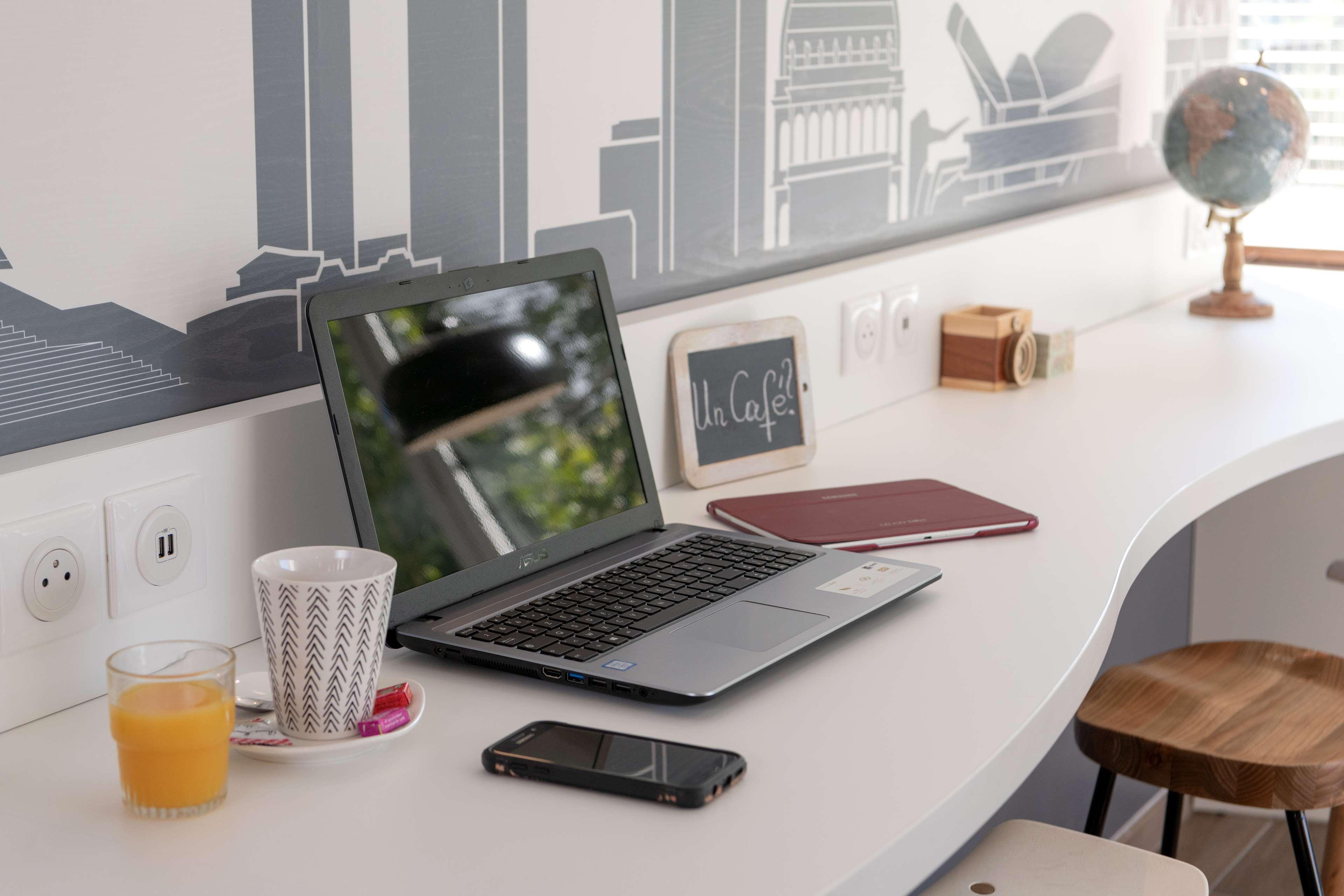 Kyriad Hotel Lyon Givors Ngoại thất bức ảnh