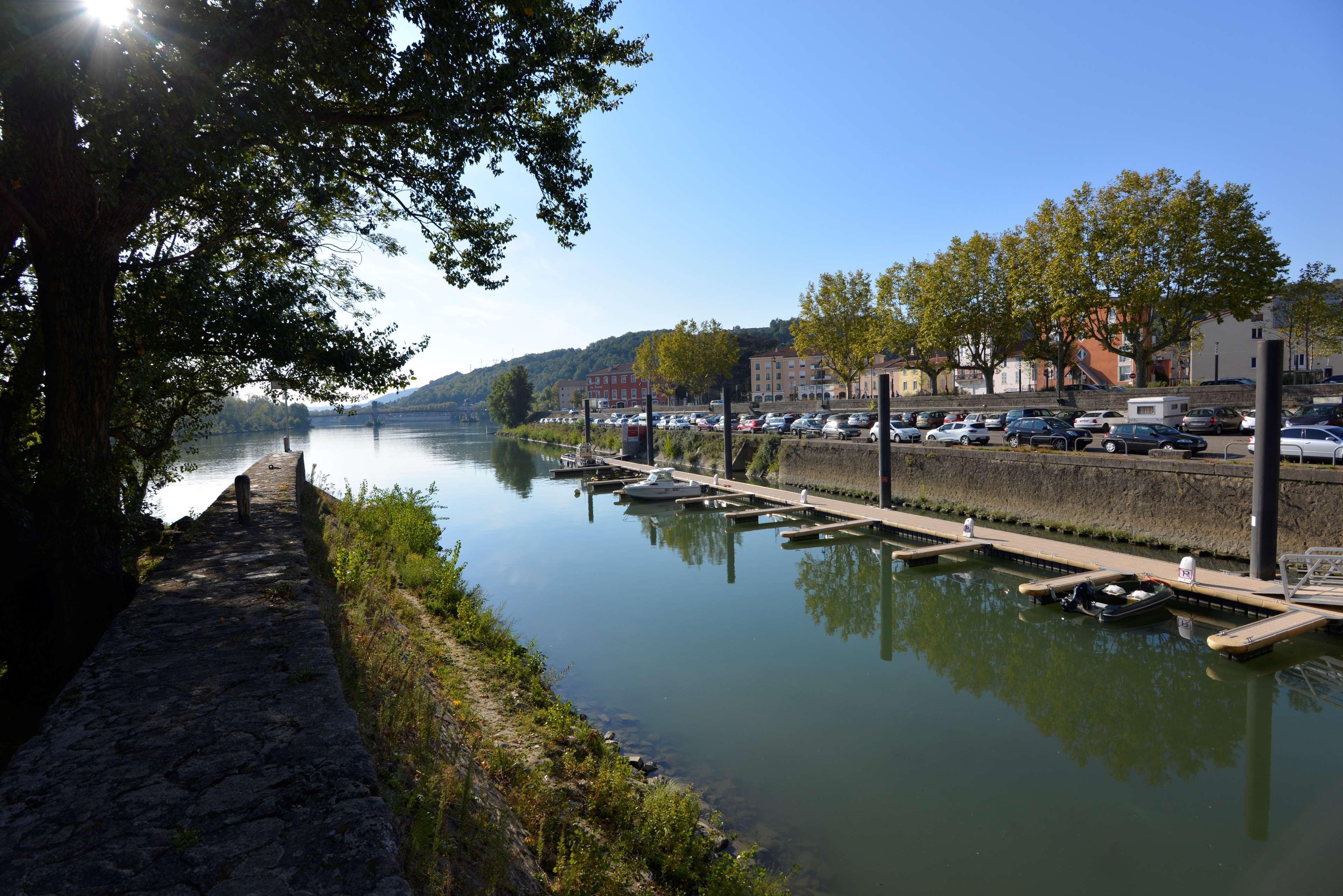 Kyriad Hotel Lyon Givors Ngoại thất bức ảnh